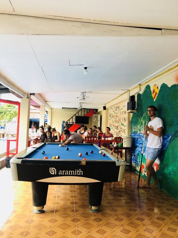 Real Vang Vieng Backpacker Hostel Экстерьер фото