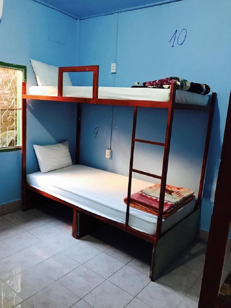 Real Vang Vieng Backpacker Hostel Экстерьер фото