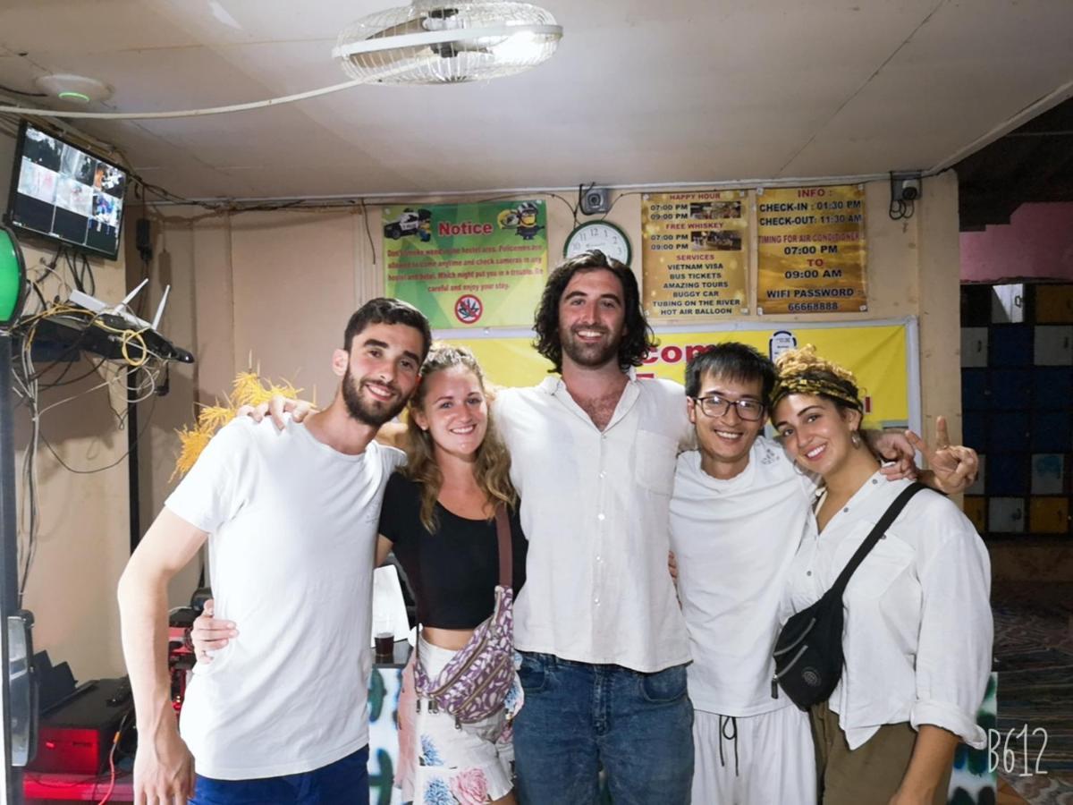 Real Vang Vieng Backpacker Hostel Экстерьер фото