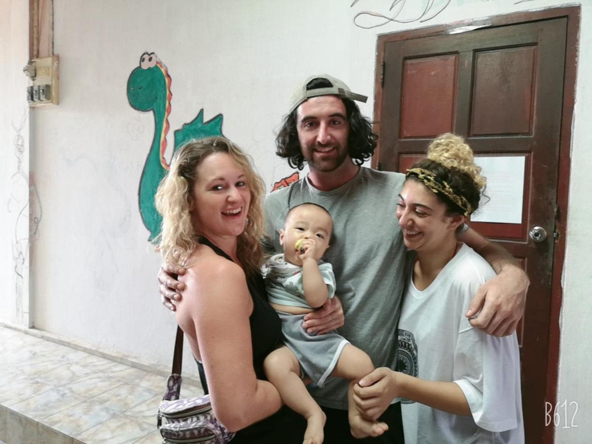 Real Vang Vieng Backpacker Hostel Экстерьер фото